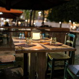 چراغ فانوسی شارژی قابل حمل Lantern Light – نور همهجا با طراحی شیک و چندکاره