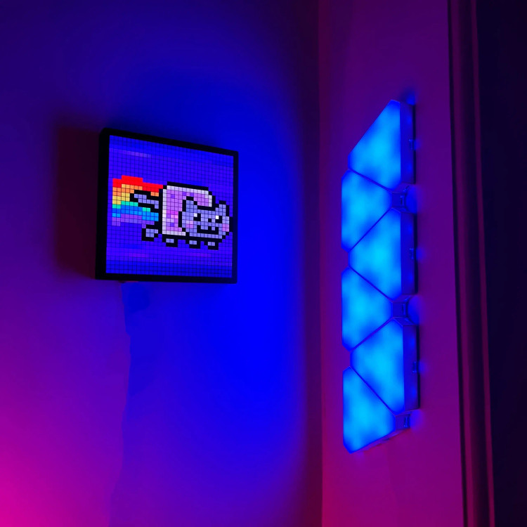 پنل LED هوشمند، ال ای دی مثلثی ، مدل 8 تیکه ، چراغ دیواری RGB گیمینگ هوشمند با ریموت و اپلیکیشن | نورپردازی مدرن و هوشمند برای خانه و اتاق گیمینگ